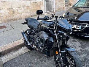 YAMAHA MT-10