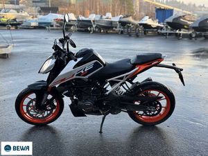 KTM 125 DUKE -23