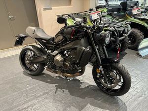 YAMAHA XSR900