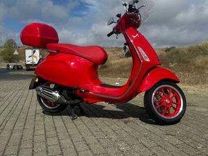 VESPA PRIMAVERA 125 PRODUCT RED VENTEIRA