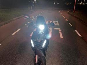 HELE FRISSE ZIP — SCOOTERS | PIAGGIO — MARKTPLAATS