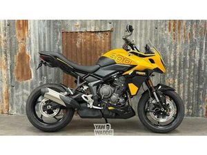 ② TRIUMPH TIGER SPORT 800: COSMIC YELLOW