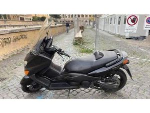 VENDO YAMAHA T-MAX 500 (2004 - 07) USATA A ROMA (CODICE 9881386) - MOTO.IT