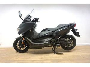 YAMAHA - TMAX