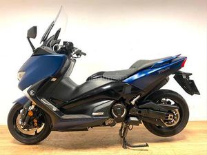 YAMAHA - TMAX