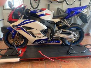 HONDA - CBR 1000 RR