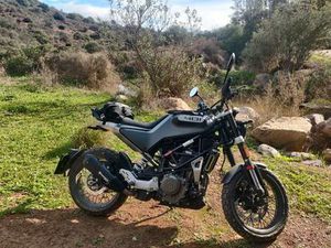 HUSQVARNA - SVARTPILEN 401 2021