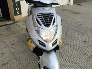 KYMCO - BET & WIN 125