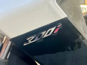 KYMCO SUPER DINK 300