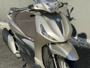 PIAGGIO BEVERLY 400 2023 400 CM3 | SCOOTER | 9 392 KM | BEIGE | 33185 LE HAILLAN