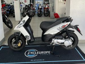 PIAGGIO TYPHOON 50 2020 50 CM3 | SCOOTER | 9 819 KM | BLANC | 37000 TOURS