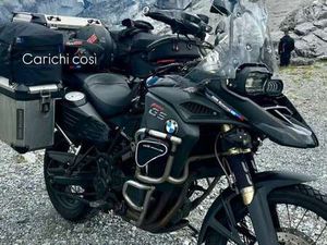 BMW F 800 GS ADVENTURE TRATTABILE. NERO