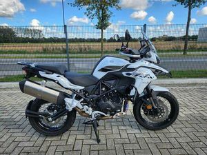 BENELLI TRK 502 X E5 + HELM...