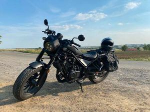 ② HONDA REBEL 500 SE