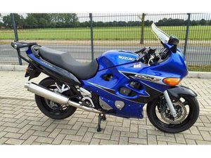 SUZUKI GSX 600 F TIEFER A2 MGL+HELM...
