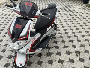 GILERA RUNNER SP 50 CM3, 2009 GOD.