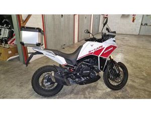 VENDO MOTO MORINI X-CAPE 650 (2021 - 25) USATA A ROMA (CODICE 9880996) - MOTO.IT
