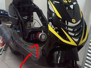 ② ZIP 150 CC ZONDER PAPIEREN