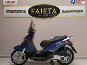 VENDO PIAGGIO BEVERLY 250 (2004 - 05) USATA A ROMA (CODICE 9881305) - MOTO.IT