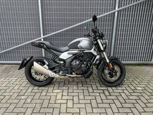 VENDO VOGE TROFEO 500AC (2022 - 25) USATA A VIGEVANO (CODICE 9880660) - MOTO.IT