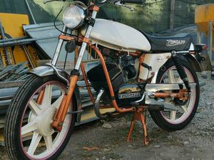 VENDO OU TROCO ZUNDAPP FAMEL XF17 POR CARRINHA COMERCIAL FECHADA OLIVEIRA DO CONDE