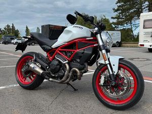 DUCATI MONSTER 797 PLUS
