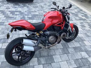 DUCATI MONSTER 1200