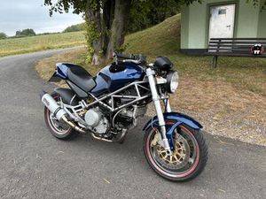 DUCATI MONSTER 750