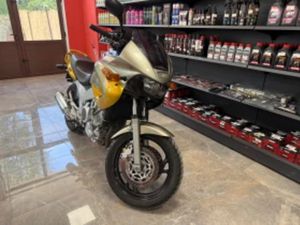 YAMAHA TDM 850 CC.28000KM.