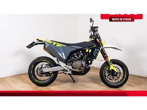 VENDO HUSQVARNA 701 SUPERMOTO (2022) USATA A ROMA (CODICE 9877646) - MOTO.IT