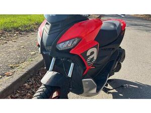 VENDO APRILIA SR GT 125 SPORT ABS (2022 - 24) USATA A BEINASCO (CODICE 9880712) - MOTO.IT