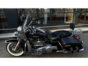 VENDO HARLEY-DAVIDSON 103 ROAD KING CLASSIC (2011 - 13) - FLHRC USATA A CERNUSCO SUL NAVIGLIO (CODICE 9880724) - MOTO.IT