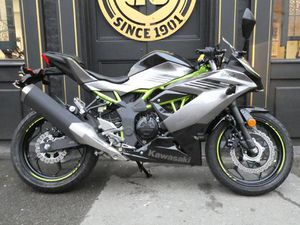 KAWASAKI NINJA 125 EURO 5 125 CC