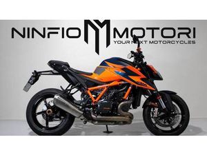 VENDO KTM 1290 SUPER DUKE R (2020) USATA A TORRE DEL GRECO (CODICE 9881252) - MOTO.IT