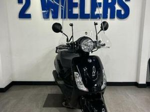 SYM FIDDLE II 07-2020 ZWART IN NIEUWSTAAT — SCOOTERS | SYM — MARKTPLAATS