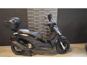 VENDO PIAGGIO BEVERLY 300 I.E. ABS-ASR (2016 - 20) USATA A SARONNO (CODICE 9880753) - MOTO.IT
