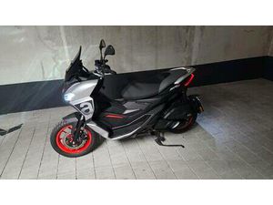 APRILIA SR GT 200 INKL. TOPCASE