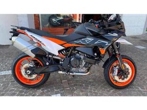 VENDO KTM 890 SMT (2023 - 26) USATA A CAPUA (CODICE 9849494) - MOTO.IT