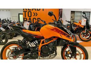VENDO KTM 390 DUKE (2024 - 26) USATA A SERRAVALLE DI REPUBBLICA DI SAN MARINO (CODICE 9576573) - MOTO.IT