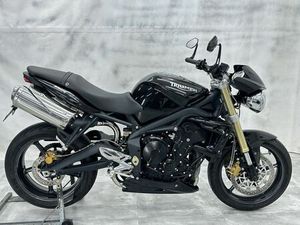 TRIUMPH STREET TRIPLE 675 TOP STAN MALY PRZEBIEG TRZĘSACZ