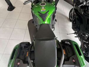 KAWASAKI NINJA 1000SX