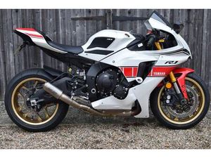 YAMAHA R1 WORLD GP 60TH ANNIVERSARY (78 MILES) 2023 73 REG *WITH VIDEO*