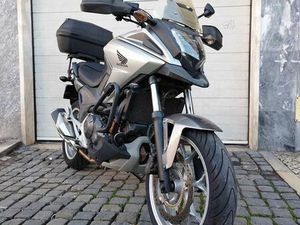HONDA NC 750 CC X PONTINHA E FAMÕES