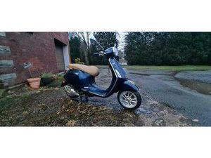 VESPA PRIMAVERA 125 ABS LED USB PIAGGIO