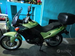 MOTO APRILIA PEGASO 2003