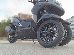 YAMAHA TRICITY 300 MONTIJO E AFONSOEIRO