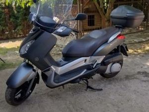 YAMAHA X- MAX 250 KĘBLÓW