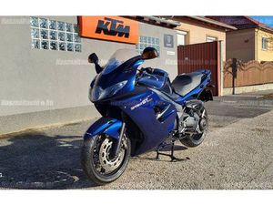 ABS-SZERVÍZKÖNYVES