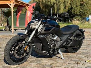 BENDA LFC 700 PRO 2025 ⭐️SPORT CRUISER⭐️BREMBO⭐️KYB⭐️