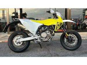 VENDO HUSQVARNA 701 SUPERMOTO (2026) NUOVA A CASTEGNATO (CODICE 9881071) - MOTO.IT